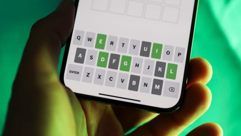 Wordle puzzle keyboard on a phone