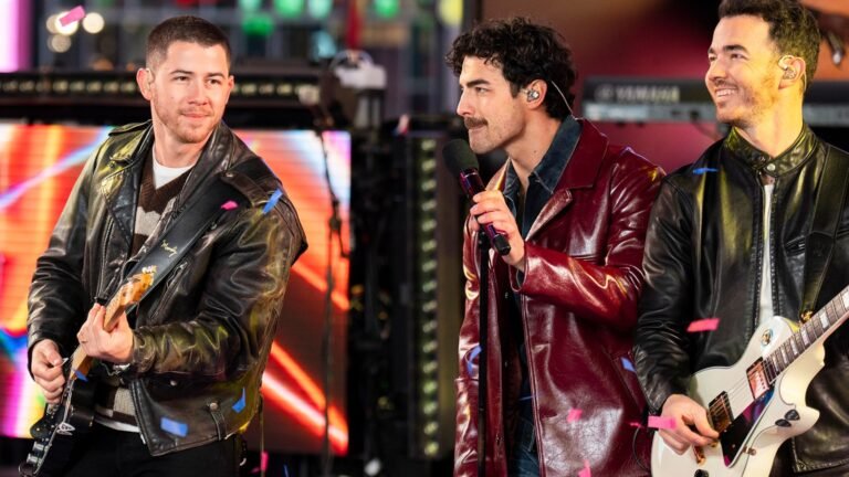 Jonas Brothers Sell Three Albums to Father in Partial Catalog Sale