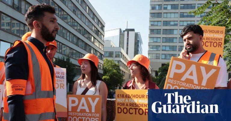 NHS chiefs and BMA in row over patient safety during doctors’ strike | NHS