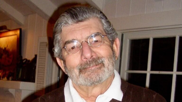 Producer of TV Specials Was 90