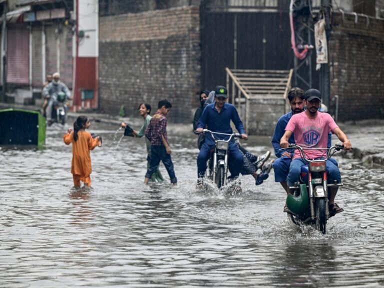 Rains, flash floods kill 21 in Pakistan; tourists rescued in hilly north | Climate Crisis News Rains, flash floods kill 21 in Pakistan; tourists rescued in hilly north | Climate Crisis News