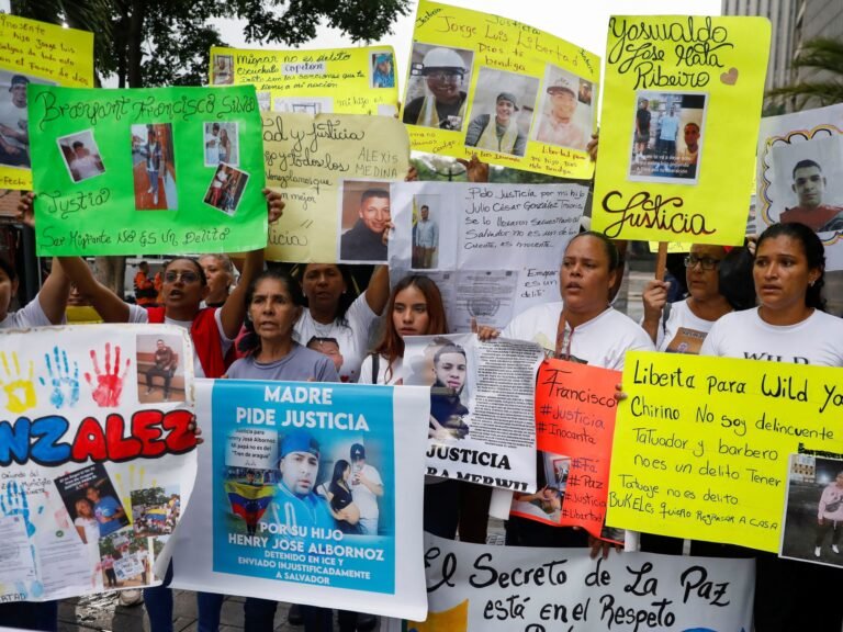 Venezuela frees 10 Americans in swap for deported migrants in El Salvador | Donald Trump News Venezuela frees 10 Americans in swap for deported migrants in El Salvador | Donald Trump News
