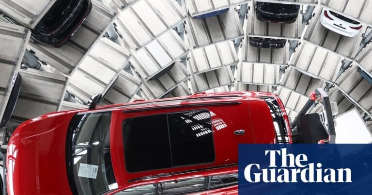 Volkswagen takes €1.3bn hit from ‘high costs’ of Trump tariffs | Volkswagen (VW) Volkswagen takes €1.3bn hit from ‘high costs’ of Trump tariffs | Volkswagen (VW)