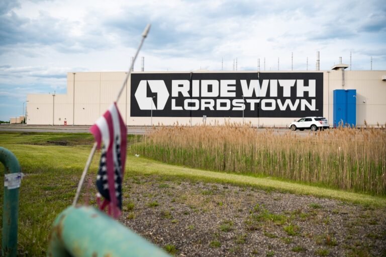 Signage outside Lordstown Motors Corp. headquarters in Lordstown, Ohio, U.S., on Saturday, May 15, 2021. Lordstown Motors Corp. is scheduled to release earnings figures on May 24. Photographer: Dustin Franz/Bloomberg