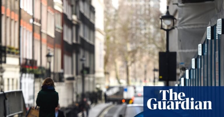 Home Office planning to halve time asylum seekers given to find accommodation | Immigration and asylum