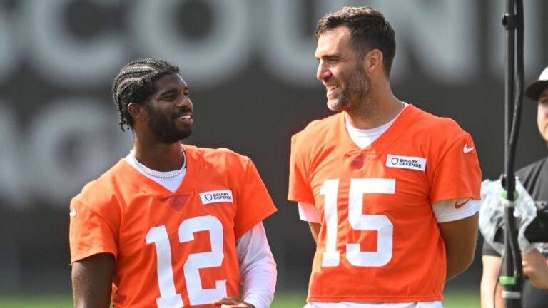 How the Browns are navigating a four-way QB competition How the Browns are navigating a four-way QB competition