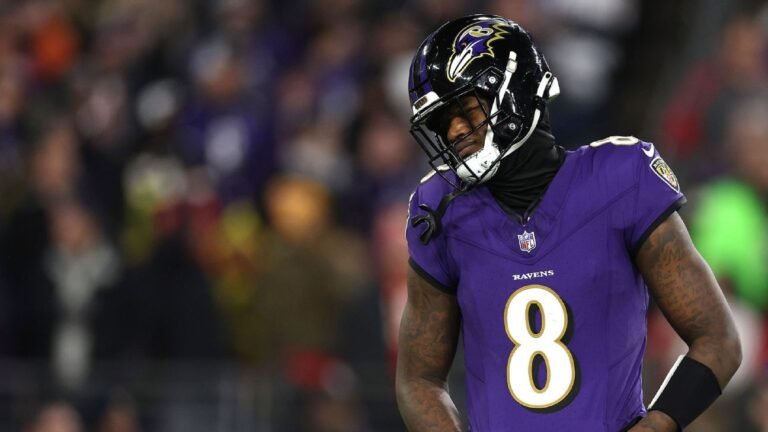 Lamar Jackson withdraws challenge of Aikman's No. 8 trademarks