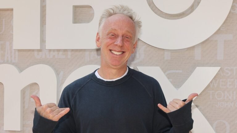 Mike White Saw Ratliffs as Brunette Version of Past White Lotus Family Mike White Saw Ratliffs as Brunette Version of Past White Lotus Family