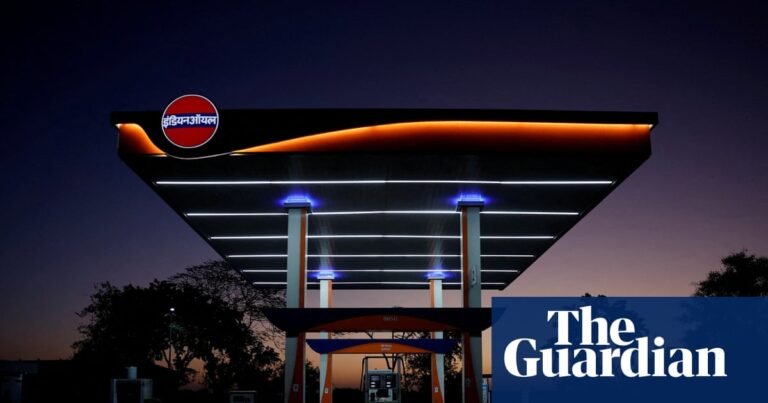 Trump threatens 50% tariffs on India over ties to Russia and Brics bloc | Trump tariffs