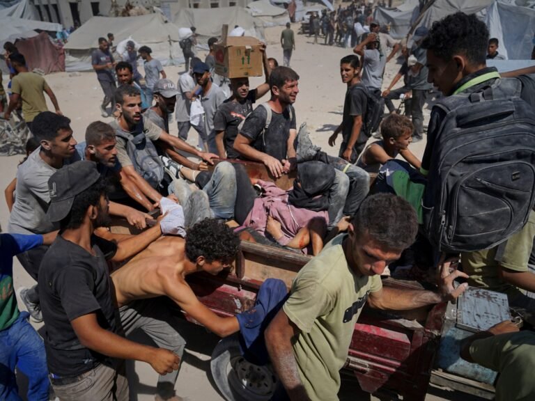 Week in Pictures: From Russian missile attacks on Kyiv to floods in China