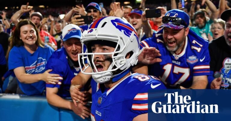 Bills remain perfect after holding off spirited fight from Dolphins | NFL Bills remain perfect after holding off spirited fight from Dolphins | NFL