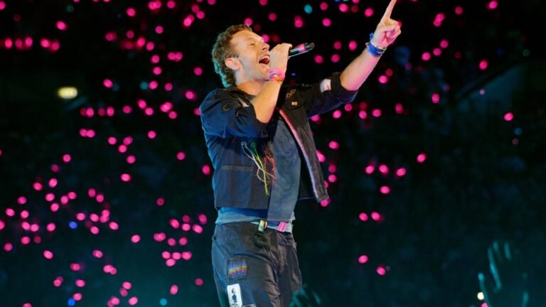 Coldplay Say Send Love Anywhere, to Charlie Kirk's Family too, at Show
