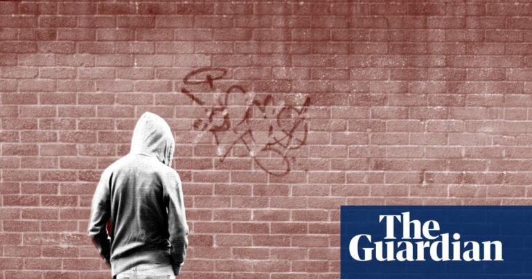 Elijah used to carry knives to feel safe. After leaving a Melbourne youth gang he chose a different path | Youth justice