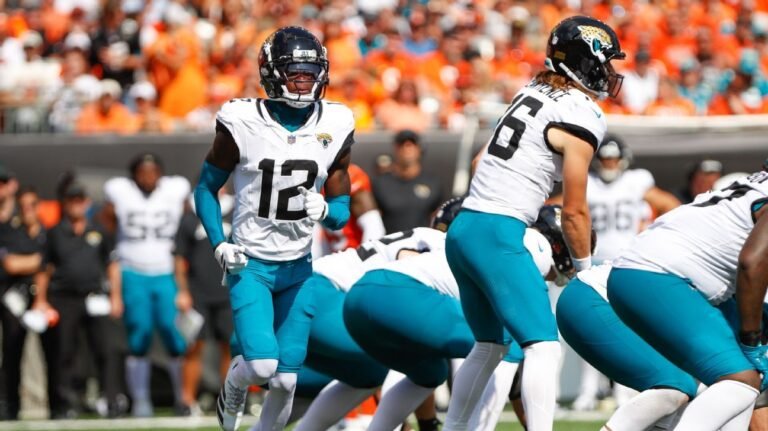 Fantasy football buzz: Travis Hunter plays D, Burrow injured