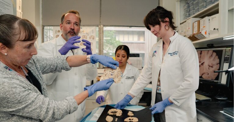 Gunman in Manhattan Shooting Claimed to Have CTE. How Do Doctors Search for It? Gunman in Manhattan Shooting Claimed to Have CTE. How Do Doctors Search for It?
