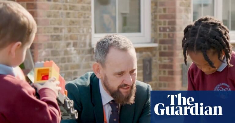 Headteachers in England doubling up as caretakers as funding ‘hits rock bottom’ | School funding Headteachers in England doubling up as caretakers as funding ‘hits rock bottom’ | School funding