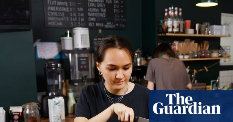 How to manage a part-time job alongside your student workload … and boost your CV at the same time | University guide How to manage a part-time job alongside your student workload … and boost your CV at the same time | University guide