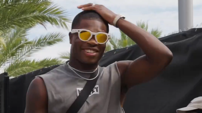 NFL Week 1: Best player arrivals and tunnel fits NFL Week 1: Best player arrivals and tunnel fits