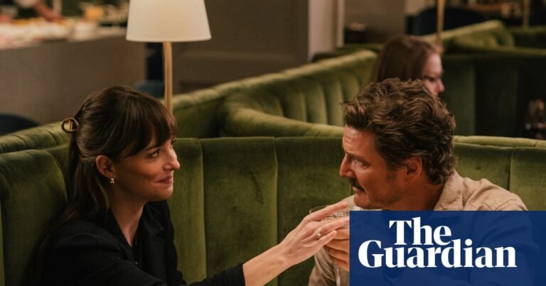 NHS urges people to avoid ‘extremely painful’ leg-lengthening surgery | NHS