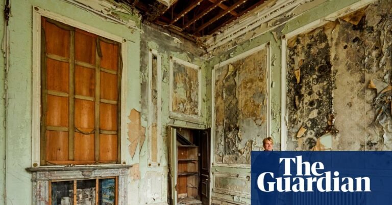 US actor battles UK council over restoration of ‘Downton Shabby’, his ancestral home | Greater Manchester US actor battles UK council over restoration of ‘Downton Shabby’, his ancestral home | Greater Manchester