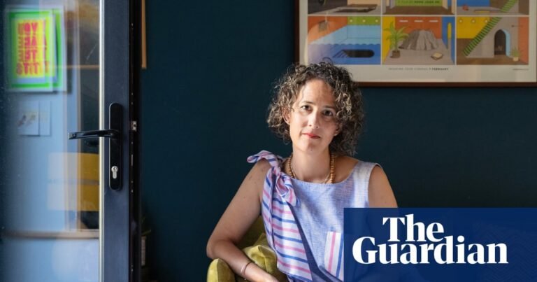 ‘I was told I had two weeks to live’ – why are so many young, fit, non-smoking women getting lung cancer? | Lung cancer