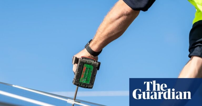 Australia’s household energy bills will halve by 2050, modelling suggests | Energy Australia’s household energy bills will halve by 2050, modelling suggests | Energy