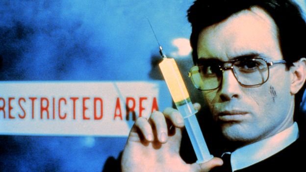 How cult horror Re-Animator pushed the limits of gore How cult horror Re-Animator pushed the limits of gore