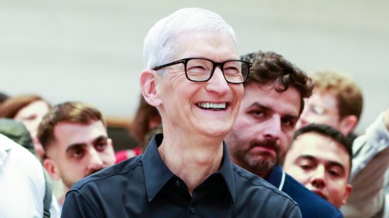 tim-cook-gettyimages-2235741168