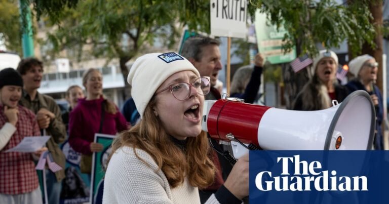 Judge dismisses suit by young climate activists against Trump’s pro-fossil fuel policies | Law (US)