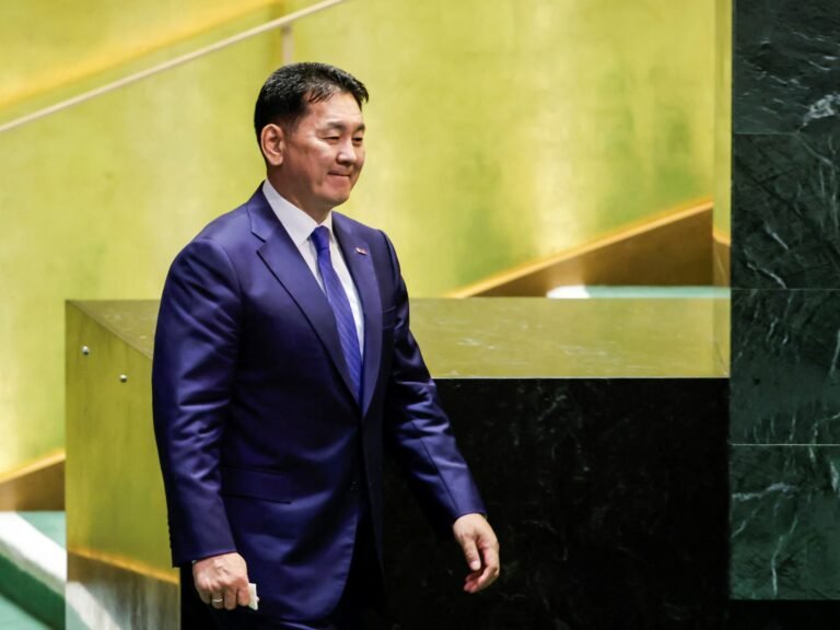 Mongolia’s president vetoes effort to unseat PM | Politics News Mongolia’s president vetoes effort to unseat PM | Politics News