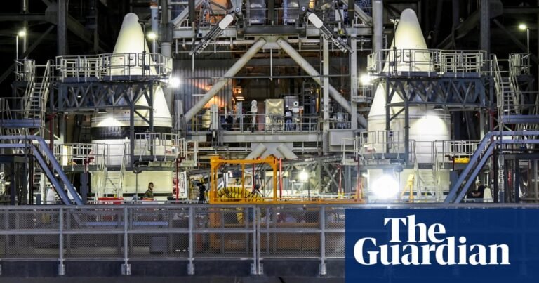 Nasa looks to other companies for US moon program as Musk’s SpaceX lags behind | Nasa Nasa looks to other companies for US moon program as Musk’s SpaceX lags behind | Nasa