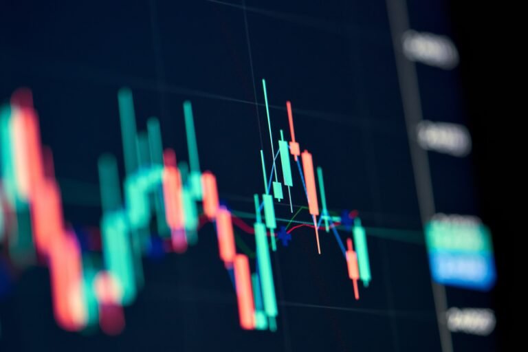 October Global Regulatory Brief: Digital finance | Insights Stockmarket online trading chart candlestick