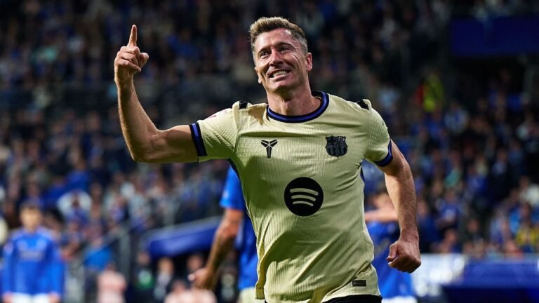 Transfer rumors, news: Man United target Barça’s Lewandowski Transfer rumors, news: Man United target Barça's Lewandowski