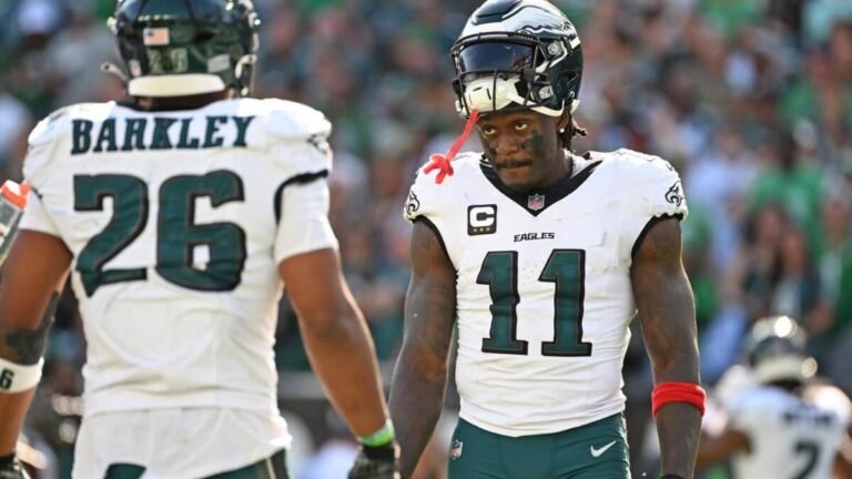 A.J. Brown makes odd comment about Saquon Barkley as Eagles' drama continues