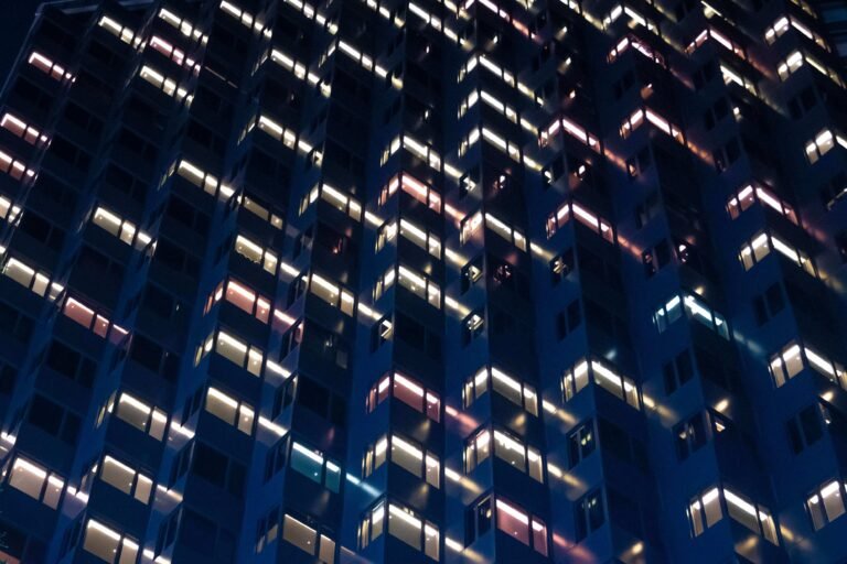 Bloomberg Chartbook: Private Company M&A H1 2025 | Insights