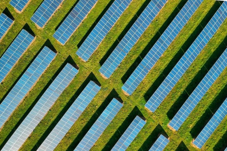 Growth of Wind and Solar Keeping Fossil Power in Check