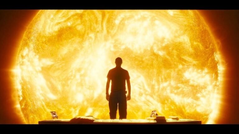 Hollywood’s Biggest Stars Shine in This Lesser-Known Sci-Fi Thriller Hollywood's Biggest Stars Shine in This Lesser-Known Sci-Fi Thriller