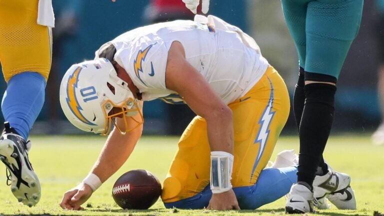 NFL Week 11 overreactions and reality checks: Chargers collapsing? Time to bench J.J. McCarthy?