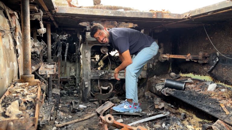 Palestinians use abandoned Israeli vehicle to help supply water in Gaza | Gaza