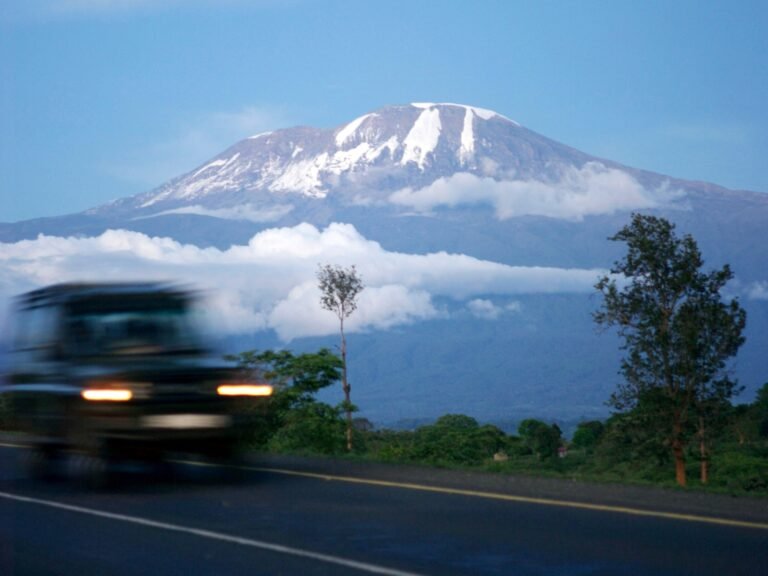 Rescue helicopter crashes, killing five on Tanzania’s Mount Kilimanjaro | Transport News Rescue helicopter crashes, killing five on Tanzania’s Mount Kilimanjaro | Transport News
