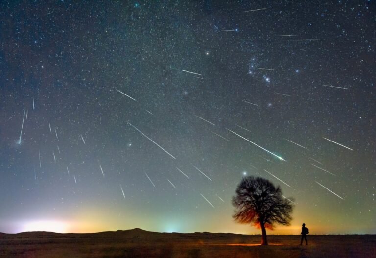 This Weekend’s Geminids Meteor Shower Should Be Spectacular This Weekend’s Geminids Meteor Shower Should Be Spectacular