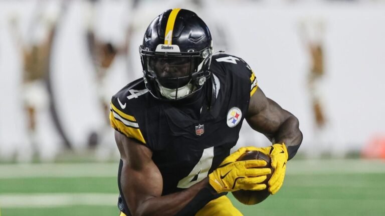 2026 NFL Wild Card Weekend picks, AI-generated score predictions, best bets