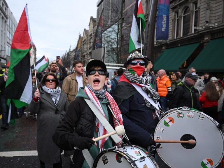 Belfast rallies for Palestine hunger strikers as memories of 1981 return | Israel-Palestine conflict