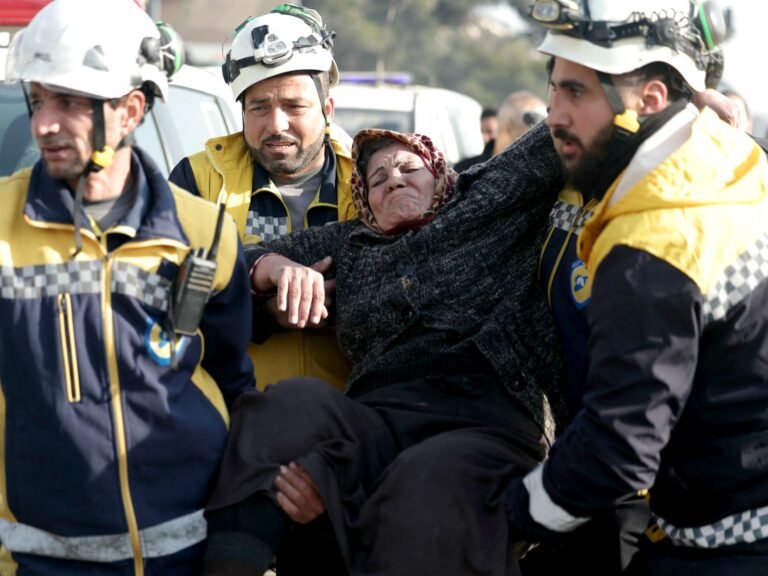 Civilians flee northern Aleppo as SDF, military escalate fighting | Syria’s War Civilians flee northern Aleppo as SDF, military escalate fighting | Syria's War