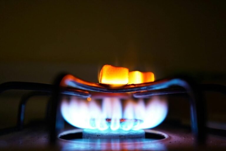 For Some Americans, Gas Stoves Are a Big Source of Toxic Pollution