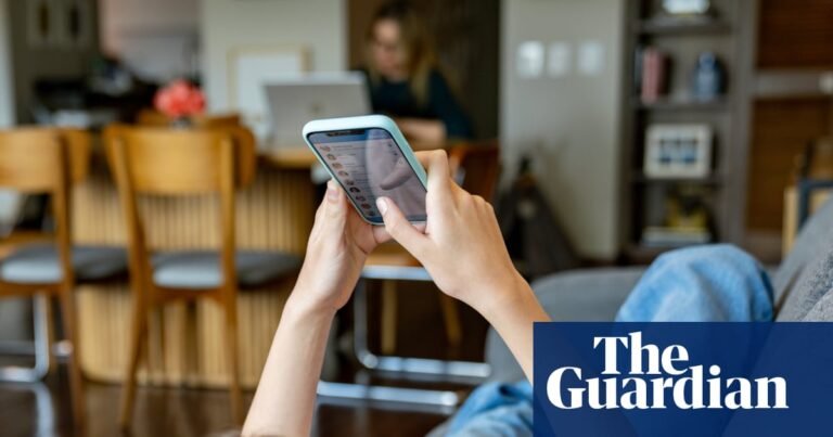 Lords put pressure on Starmer with vote to ban social media for under-16s | Social media ban