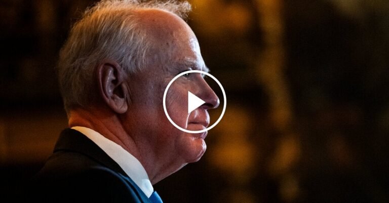 Minnesota Governor Condemns ICE Shooting