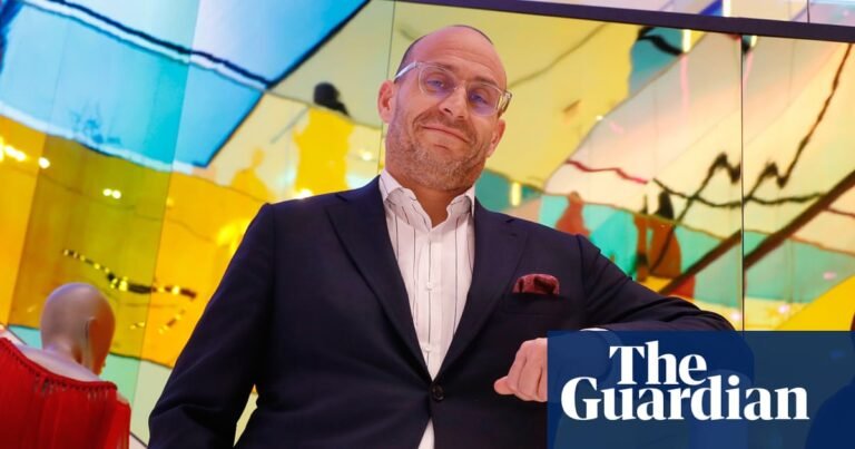 Saks Global CEO steps down as luxury retailer reportedly preparing for bankruptcy | US news Saks Global CEO steps down as luxury retailer reportedly preparing for bankruptcy | US news