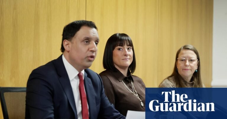 Scandal-hit Glasgow hospital must publish latest patient safety reviews, says Sarwar | Scotland