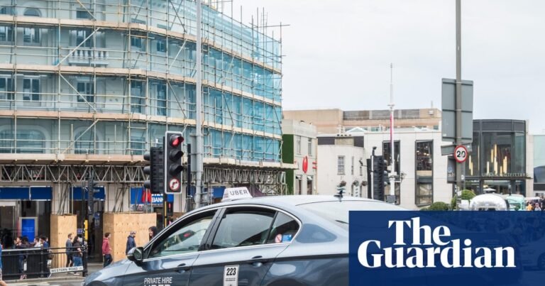 Uber rewrites contracts with drivers to avoid paying UK’s new ‘taxi tax’ | Uber